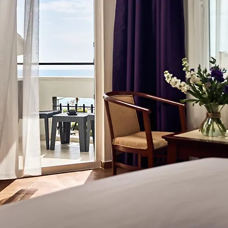 Otel Kaila 4*